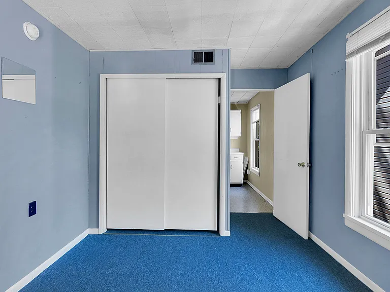 356 Stewart St — Photo 7