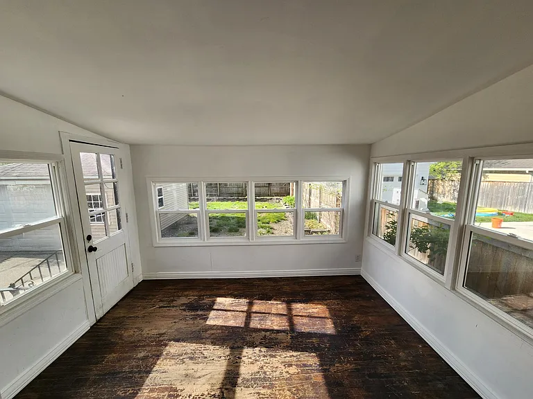 1408 Bird Ave — Photo 4
