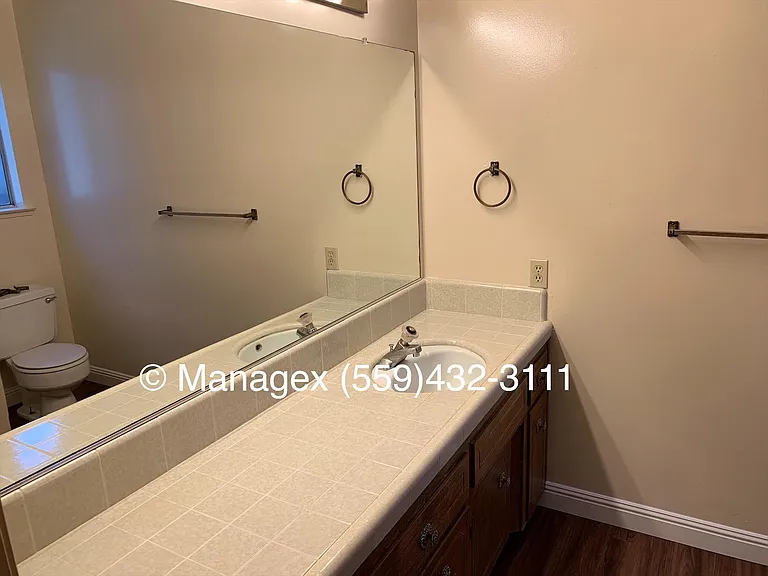 6448 N Colonial Ave #103 — Photo 17
