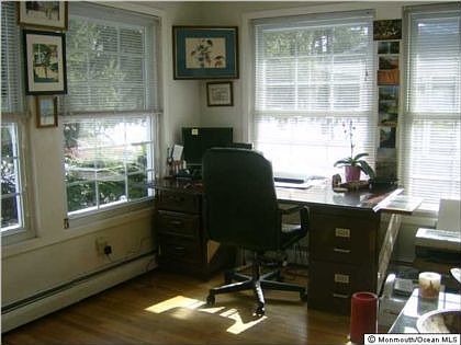 5th image of 2000 Mount Carmel Blvd