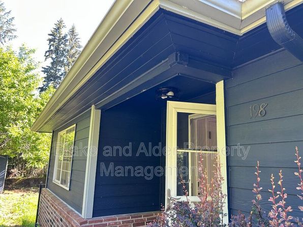 198 NE 157th Ave