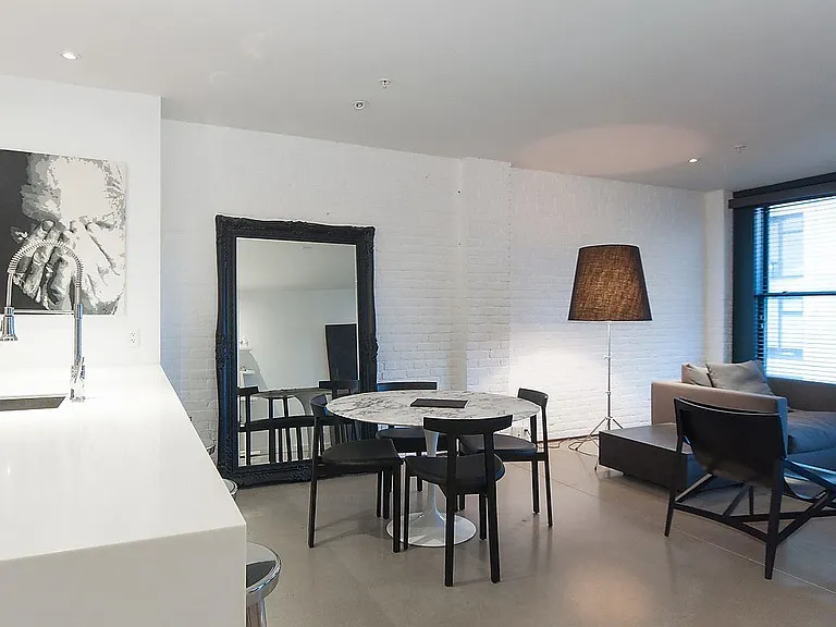 53 Hastings St W #604 — Photo 14