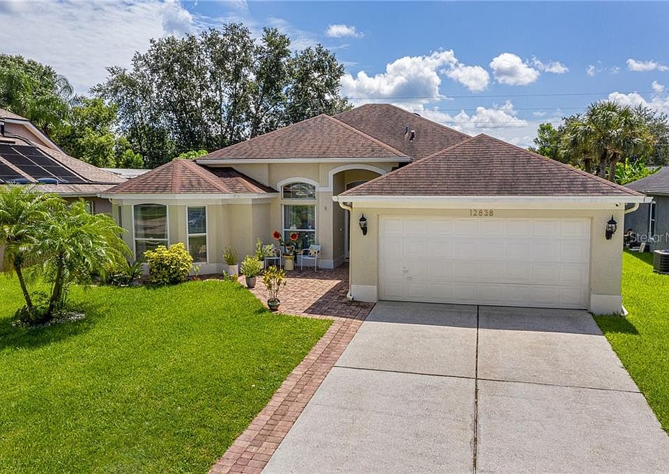 1st image of 12838 Lakebrook Dr