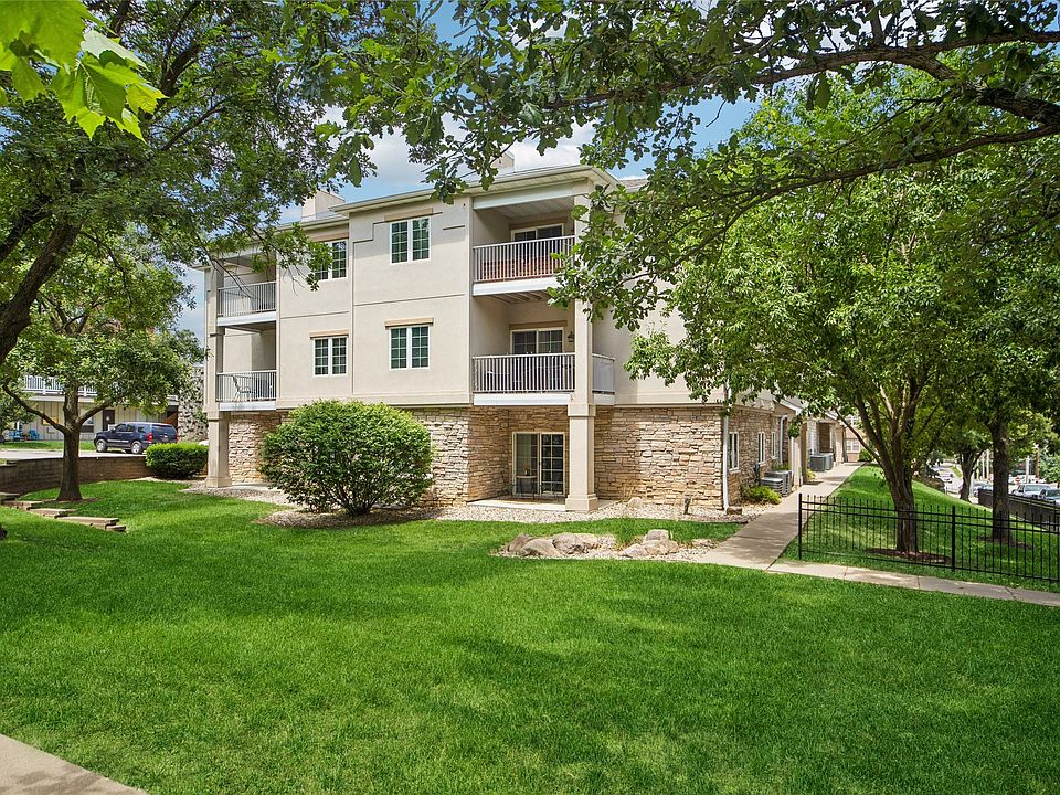 1st image of 2901 Grand Ave APT 101