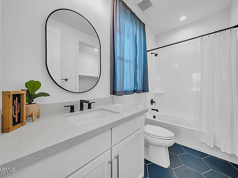 17329 W Gretna St — Photo 7
