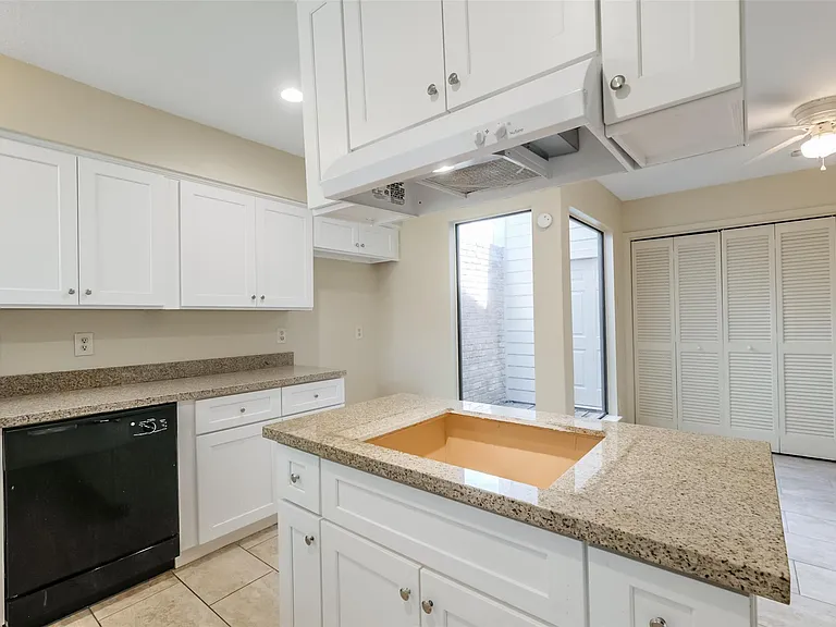 514 Shady Dale Dr — Photo 17