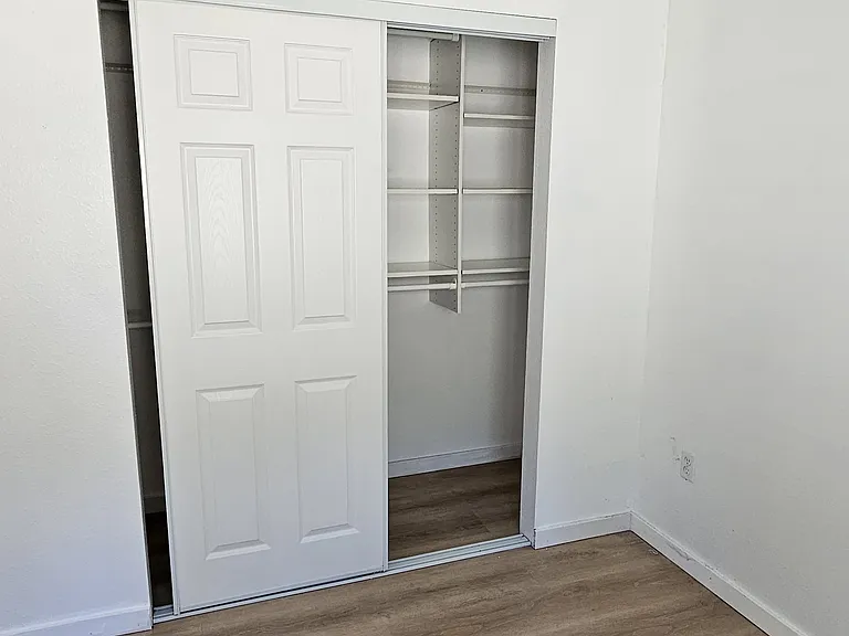 Bd room Door