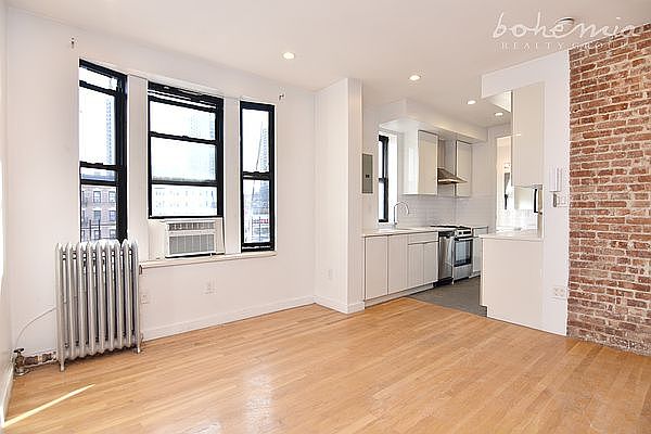1st image of 570 W 182nd St #4W