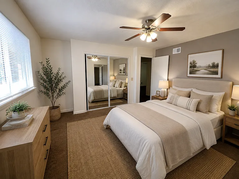Mayfair Apartments — Photo 105