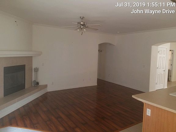 3rd image of 2039 John Wayne Dr