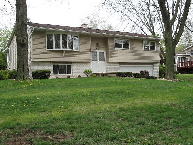1st image of 5521 Valley Dr