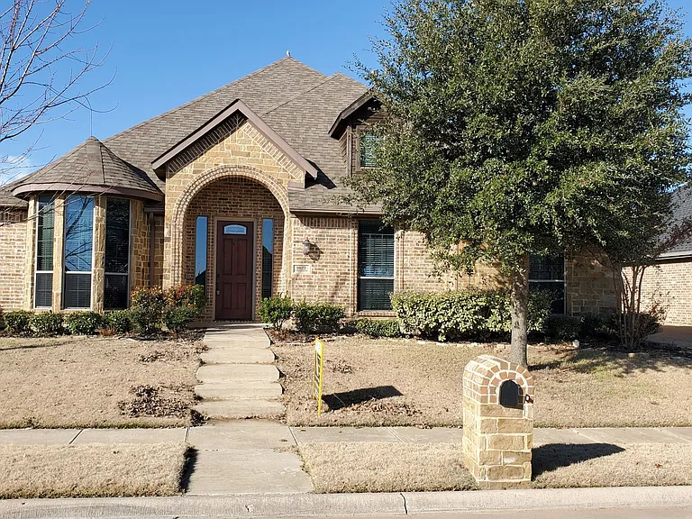 1621 Colonial Dr — Photo 46