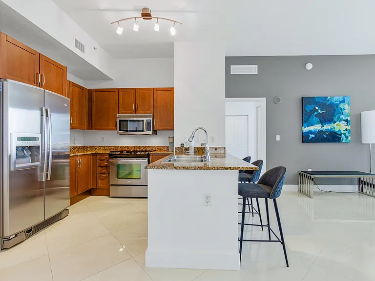 350 N Federal Hwy #Penthouse 09 — Photo 17