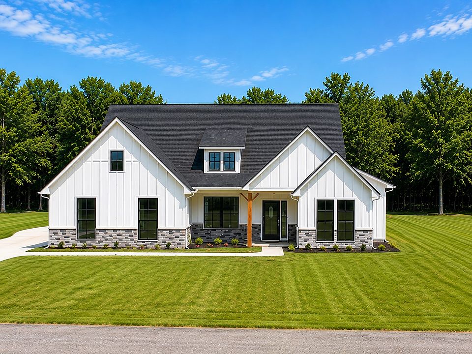 1st image of 141 Pearl Valley Dr