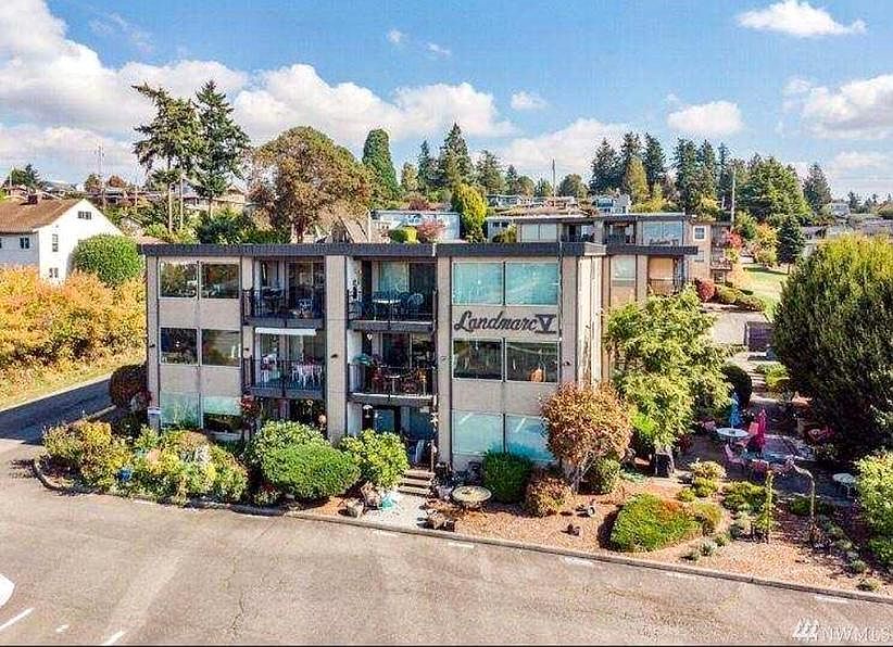 1st image of 811 S 227th Pl Unit 6