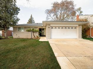 14021 Huff Dr, Warren, MI 48088