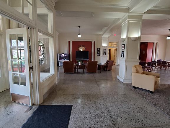 4th image of 120 S Russell St APT 209