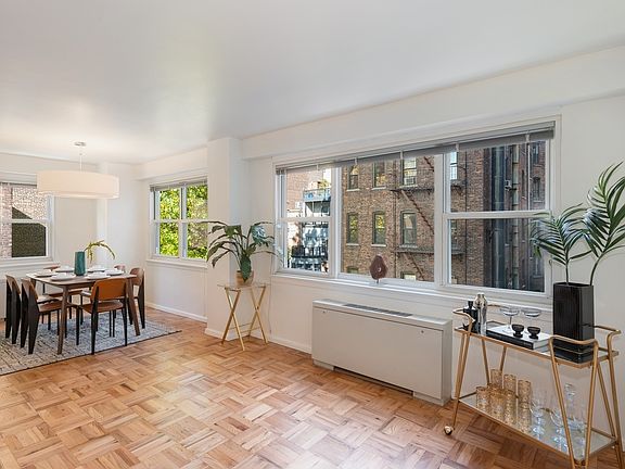 3rd image of 101 W 12th St APT 5W