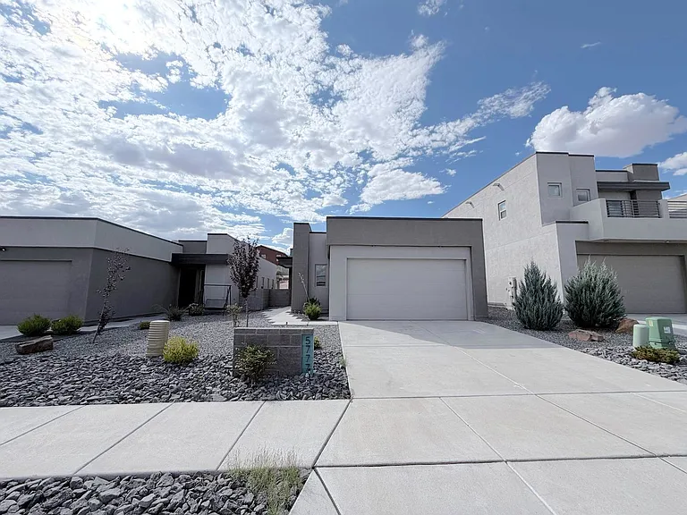 5777 Cosmo Ct NE — Photo 28