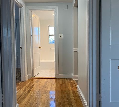 4th image of 1517 Centre St Floor 2