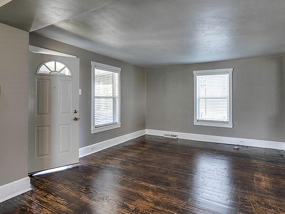 4th image of 329 Rose Ln