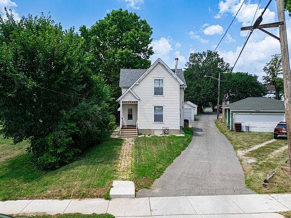 4th image of 615 15th St
