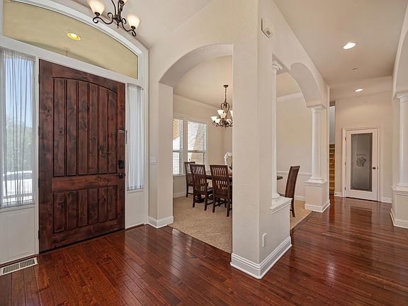 4th image of 8484 Cobble Creek Ln