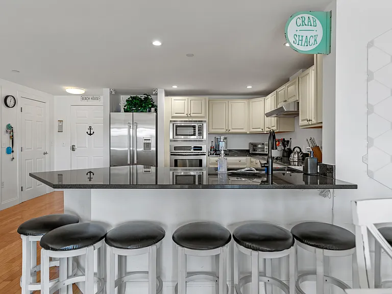 1 E Grand Ave #208 — Photo 21