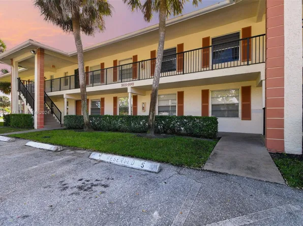 9849 Three Lakes Cir #9849, Boca Raton, FL 33428