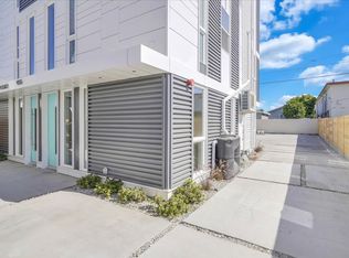 4553 Saturn St, Los Angeles, CA 90019