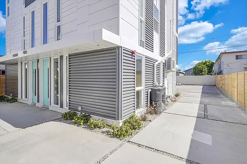 4553 Saturn St Photo 1