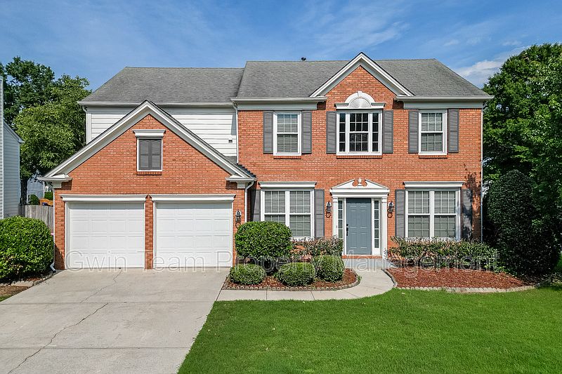 1st image of 305 Leatherman Ct