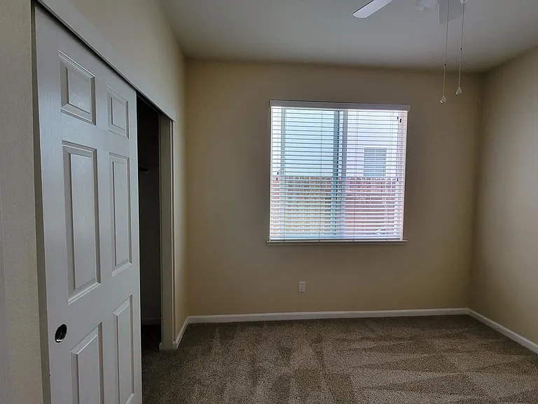 1940 Terracina Cir — Photo 9