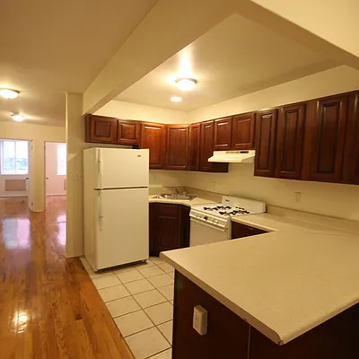 Rented by Nooklyn NYC LLC | media 46