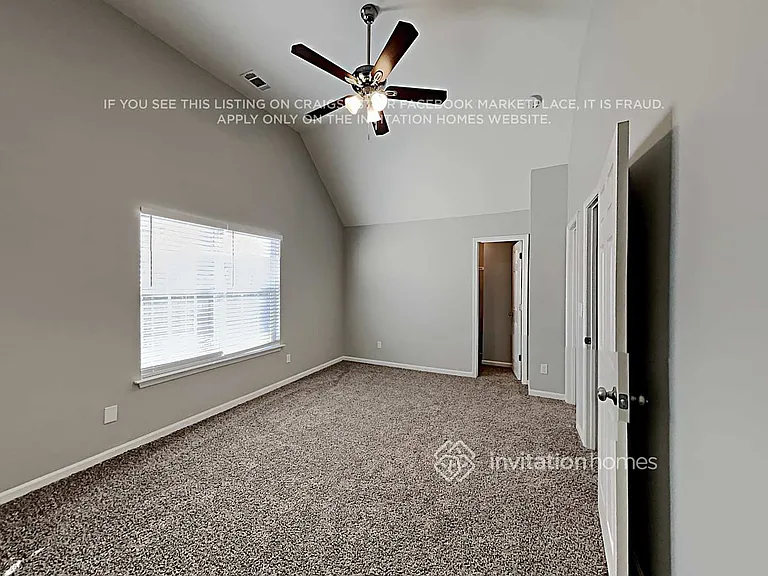 904 Grass Hollow Ct — Photo 10