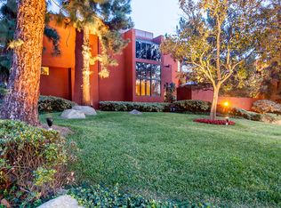 766 South Orange Grove Blvd. #14, Pasadena, CA 91105