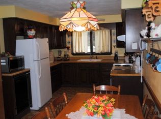 121 Thomas Rd, Sidman, PA 15955