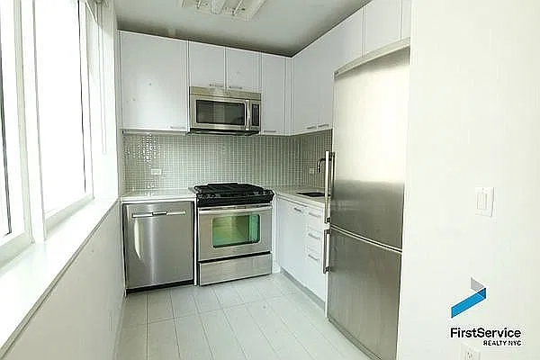Rented by AZ REALTY NYC LLC | media 2