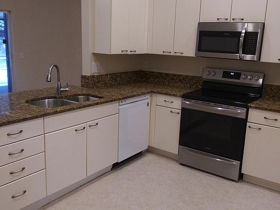 5th image of 2273 SW Edison Cir