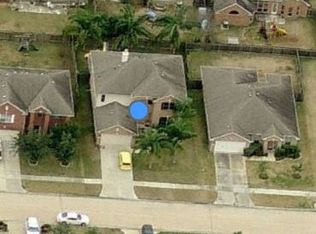 549 Small Cedar Dr, League City, TX 77573