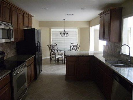 5th image of 10705 Spicewood Club Dr