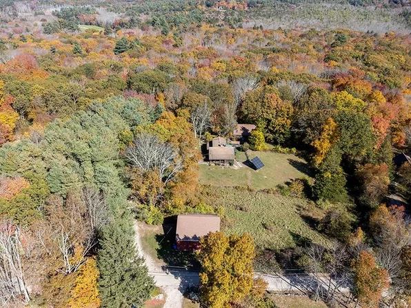 59A Balcom Rd, Foster, RI 02825