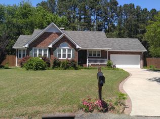 106 Persimmon Pl, Raeford, NC 28376