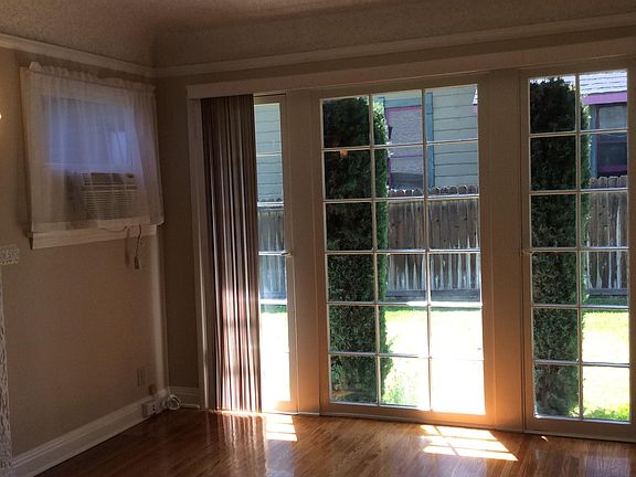 2nd image of 1128 Hope St APT B