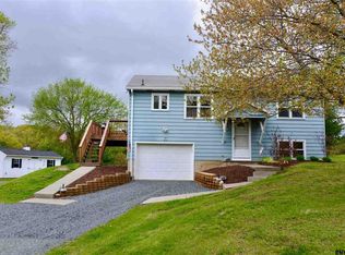 23 Mountain View Rd, Nassau, NY 12123