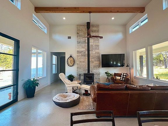 2nd image of 1180 Old Decatur Rd