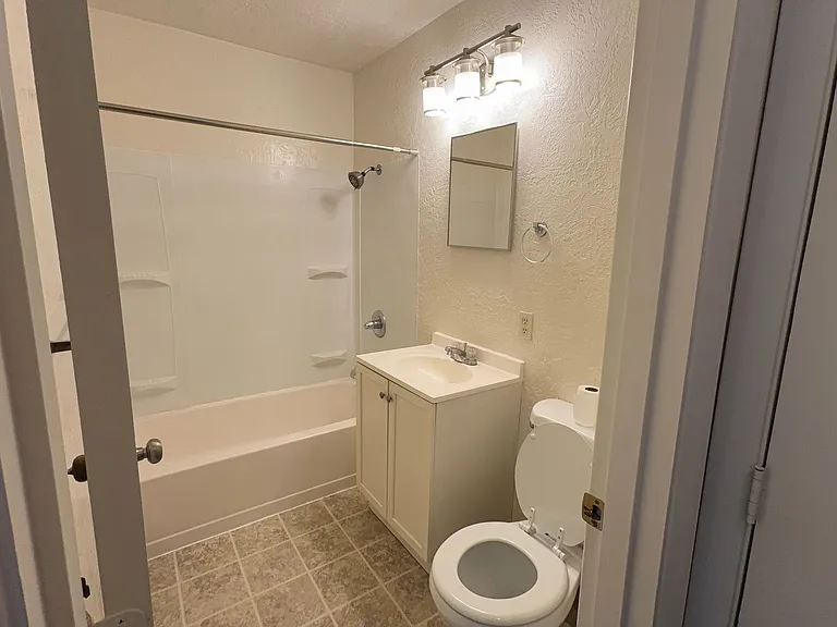 1061 Ring St NE — Photo 13