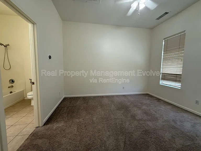281 W Flamingo Dr — Photo 33