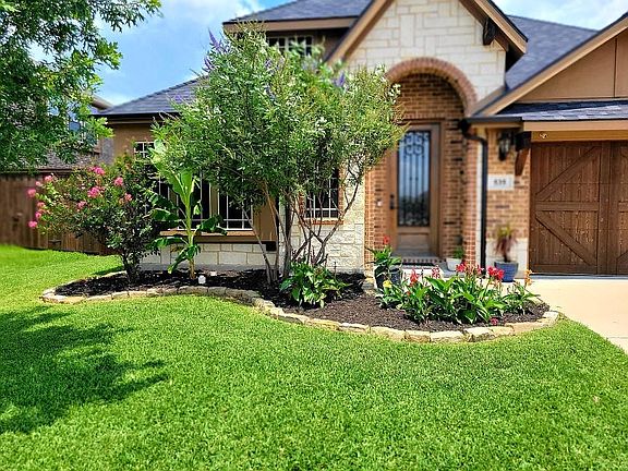 2nd image of 535 Sagebrush Ln