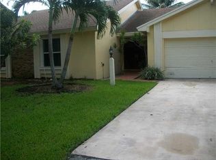 15622 SW 48th St, Miami, FL 33185